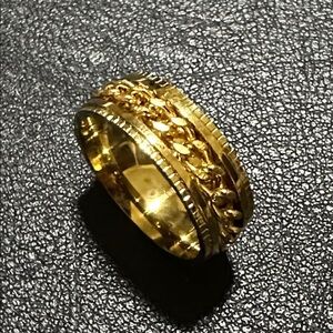 Gold Tone Spinner Curb Chain Inlay Band Ring NEW